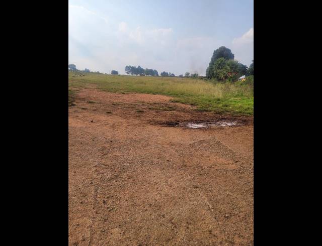 LAND FOR SALE IN MAPLETON